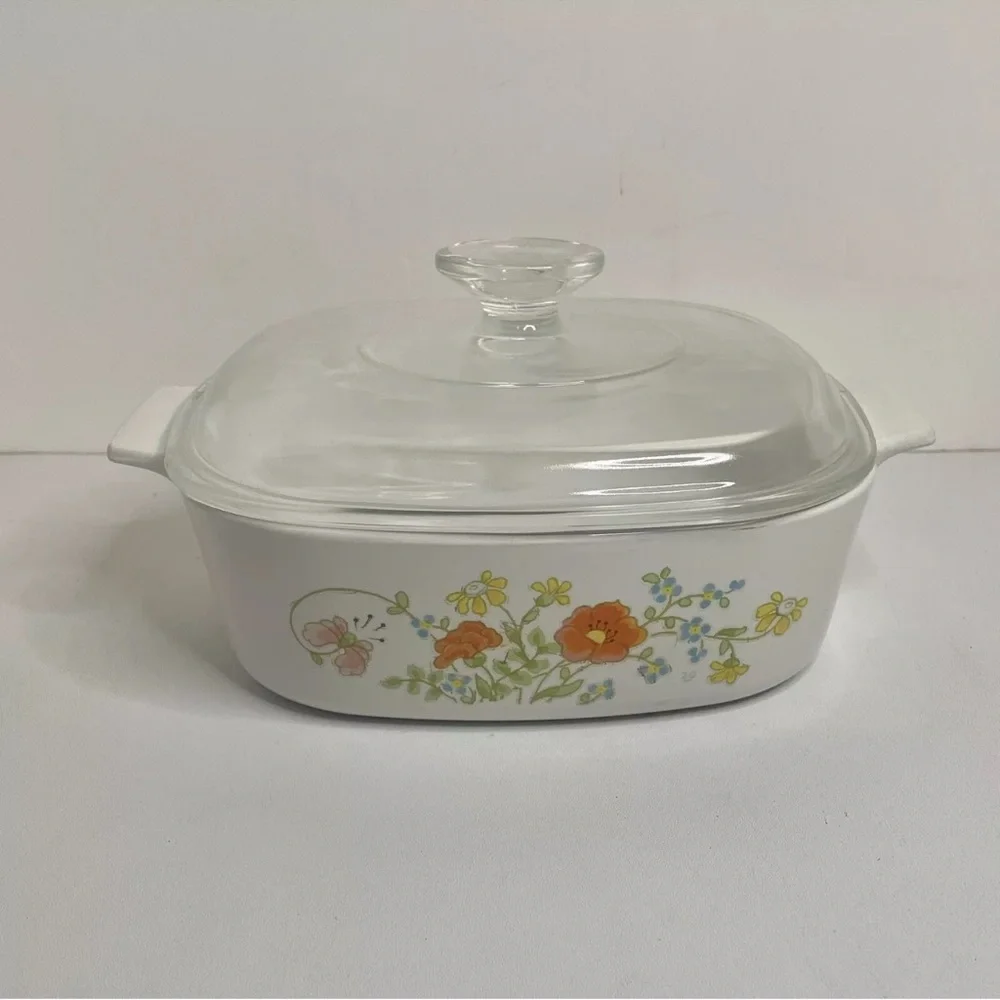 Corning Ware Wild Flowers 2 Liter Casserole A-2-B  with Pyrex A-9-C Lid